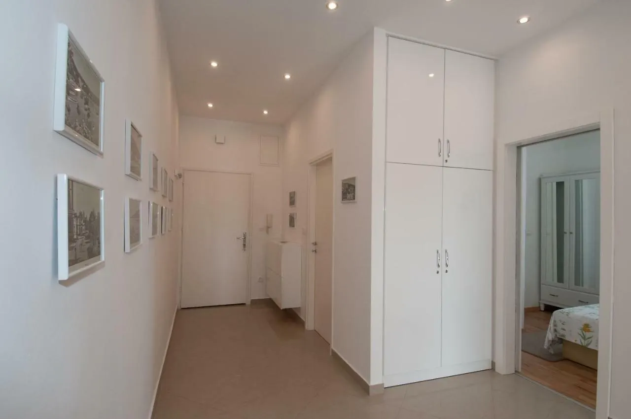Iva, Opatija Centar Apartment