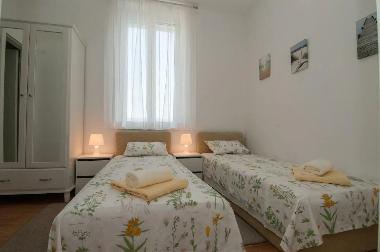 Iva, Opatija Centar Apartment